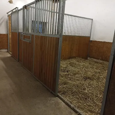 Statek Stranovice Apartamento